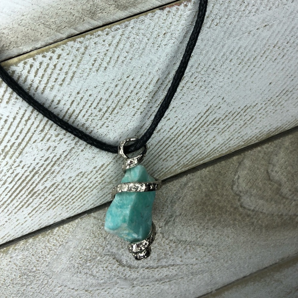 Authentic Peruvian Turquoise Stone Necklace. - image 4